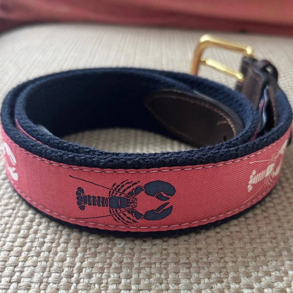 Vineyard Vines Pink Blue Preppy Lobster Belt Sz 30 PERFECT